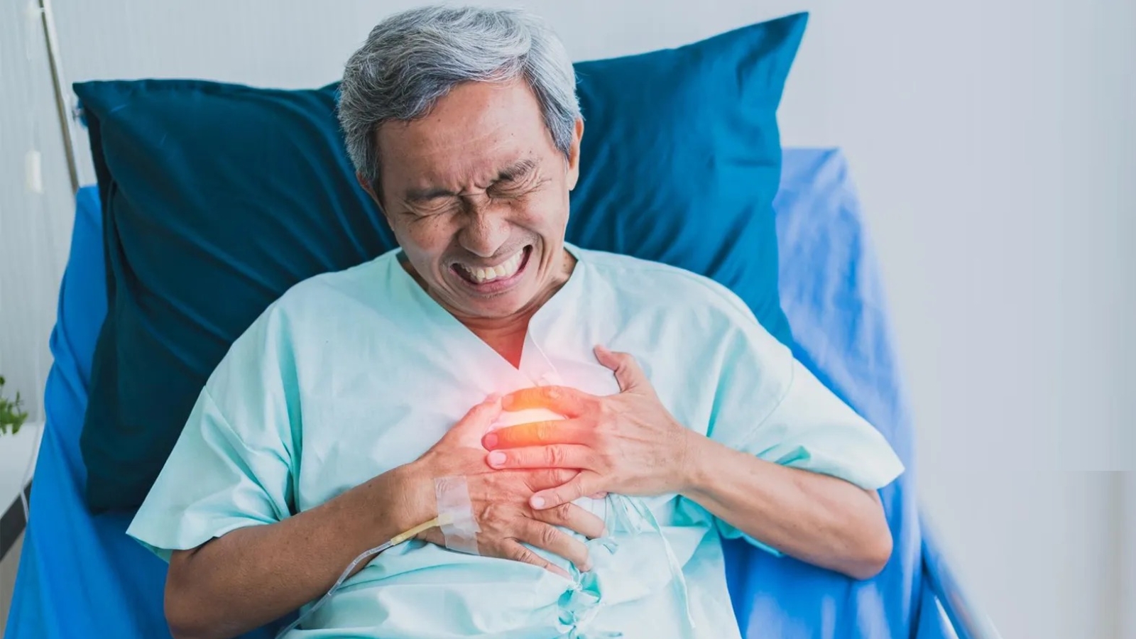 How to Respond in a Heart Attack Emergency: A Quick Action Guide