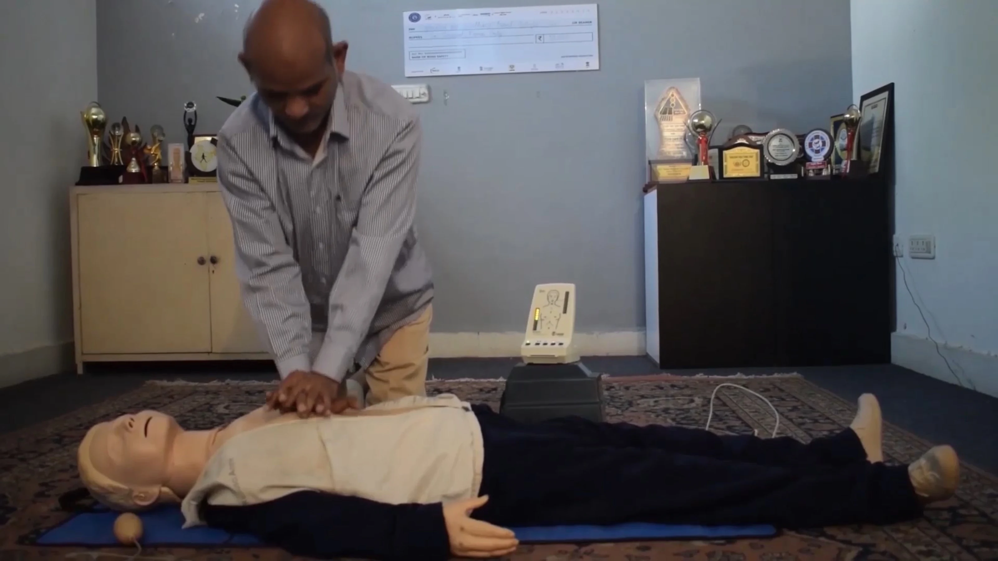 How to Respond to a Cardiac Arrest Emergency